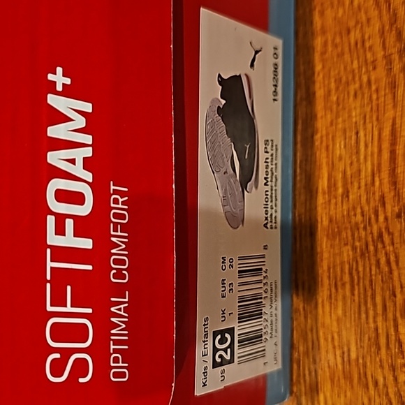 Puma sneakers comes with box - Picture 4 of 8